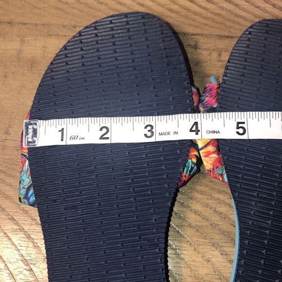 Havaianas’ Logo Floral Sandals 🩴 Comfort 4” Wide Footbed and Slip Proof Soles - Picture 17 of 17